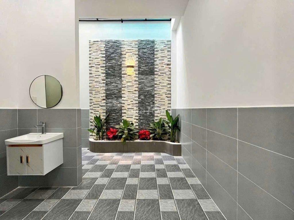 CHÍNH CHỦ CẦN BÁN NHÀ 179M2 CHỈ 2T9 MỚI XÂY 100%