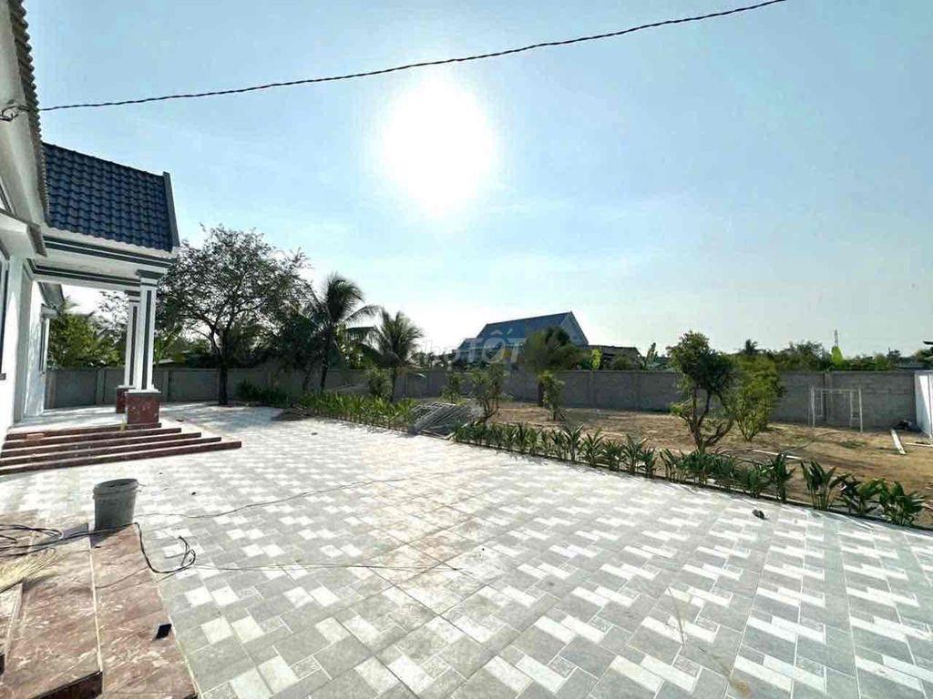 Biệt Thự Nghĩ Dưỡng 1064m2 full Thổ Cư- Cần bán Gấp