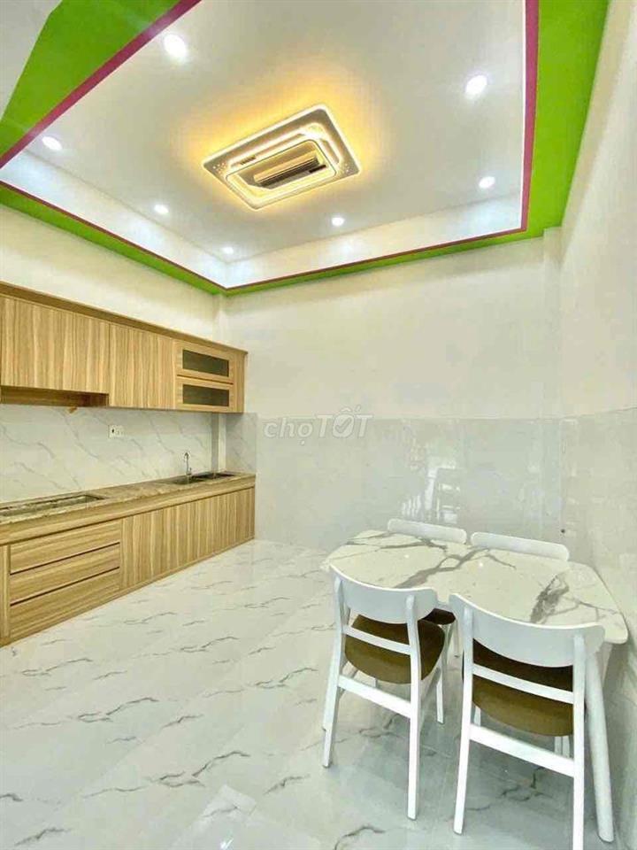 Nhà Mặt Tiền Cần Bán Gấp !!!