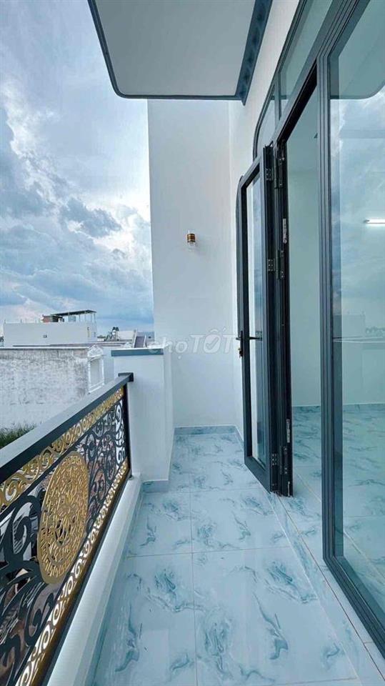 Nhà 2lầu +5pn+3wc đã Hoàn Công