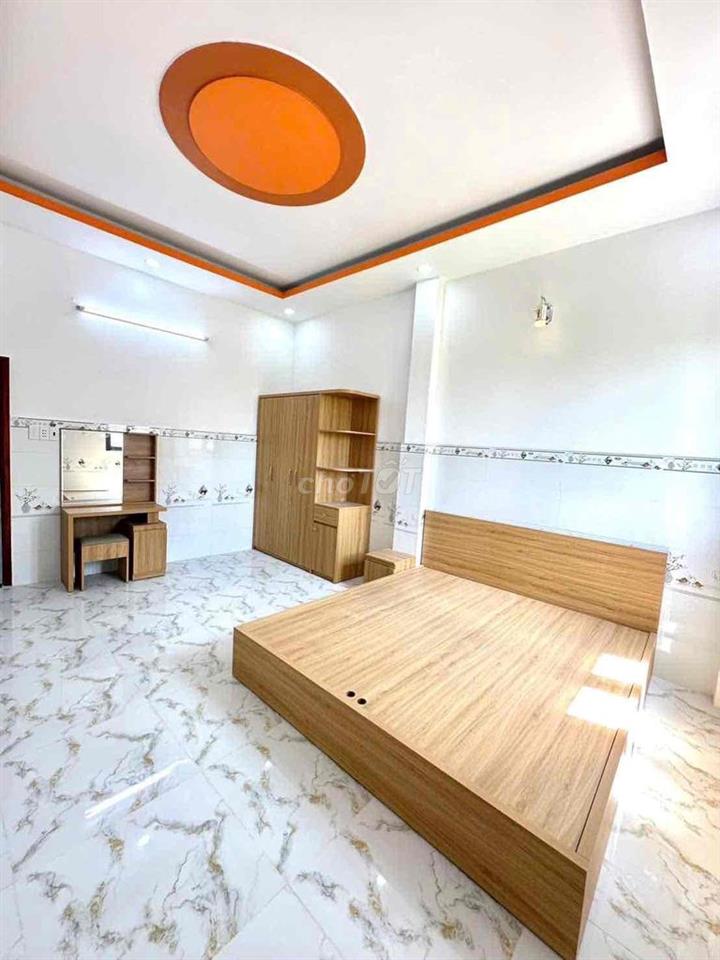 Nhà 2lầu mới Hoàn Thiện