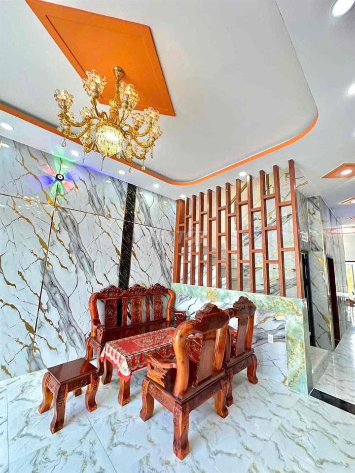 Nhà 2lầu mới Hoàn Thiện