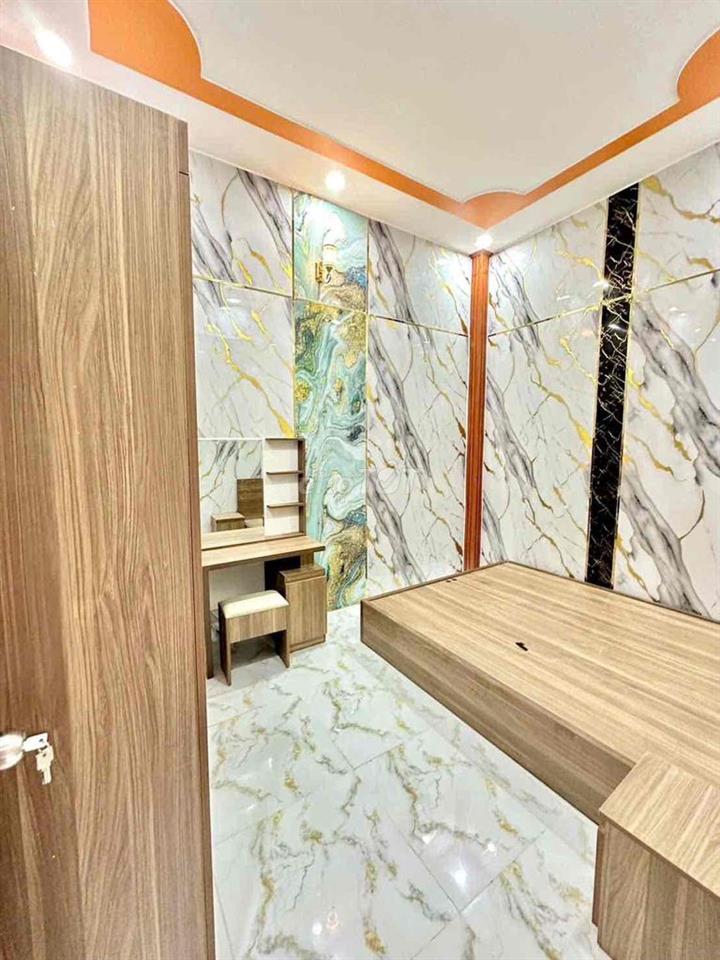 Nhà 2lầu mới Hoàn Thiện
