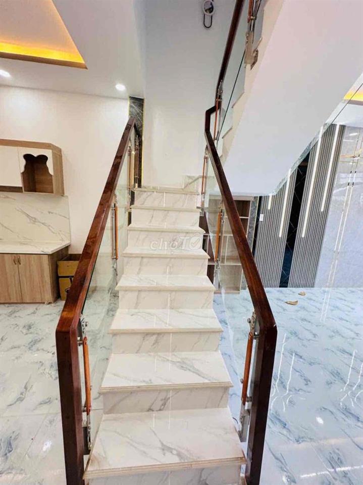 Bán Nhà Hoàn Công Quốc Lộ50