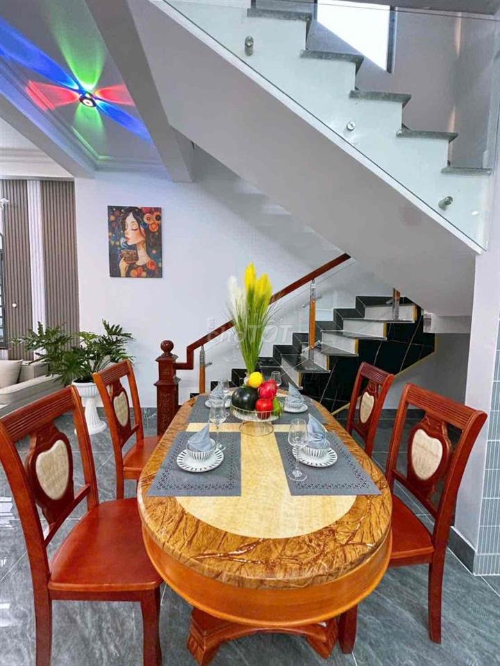 Mê Nhà Đẹp Gần Cầu Ông Thìn ( Quốc Lộ50)