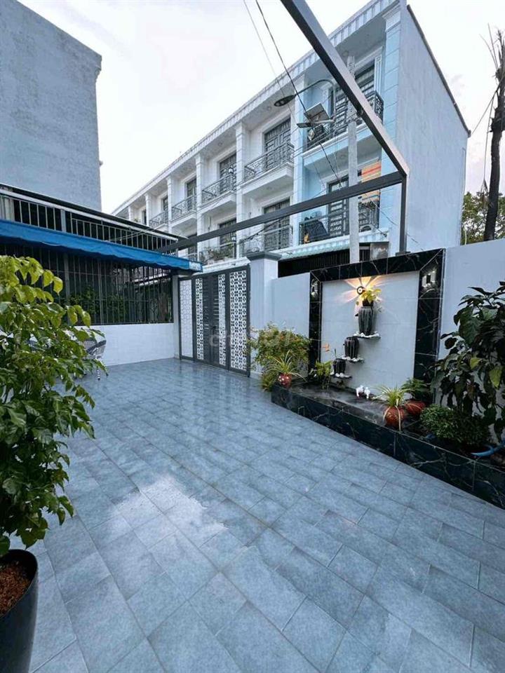 Mê Nhà Đẹp Gần Cầu Ông Thìn ( Quốc Lộ50)