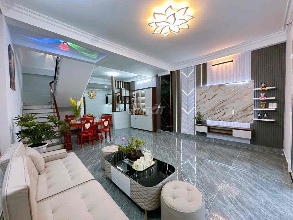 Mê Nhà Đẹp Gần Cầu Ông Thìn ( Quốc Lộ50)