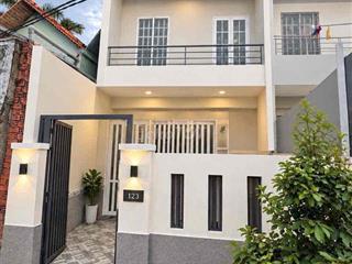 Bán Nhà Ngay Chợ - Sát Quốc Lộ50