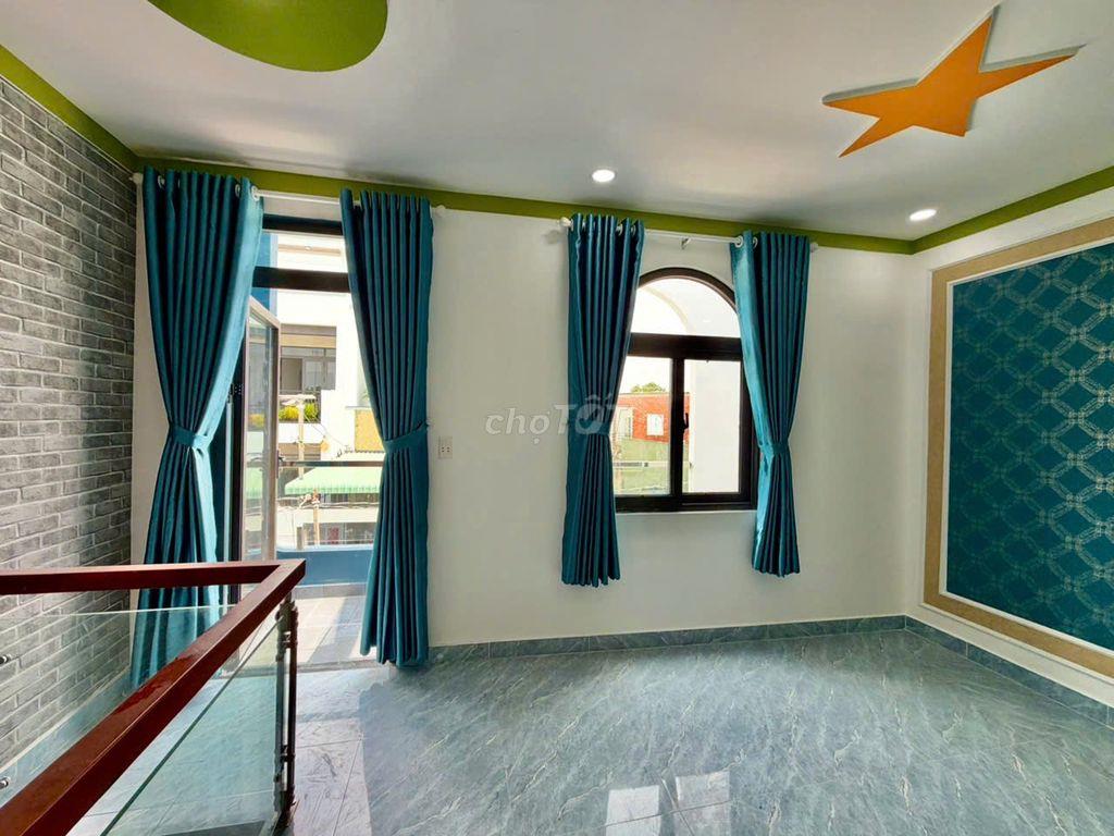 CHÍNH CHỦ CẦN BÁN NHÀ MỚI XÂY CÓ SHR 1 TRỆT 1 LẦU SAU UBND XÃ MỸ HẠNH