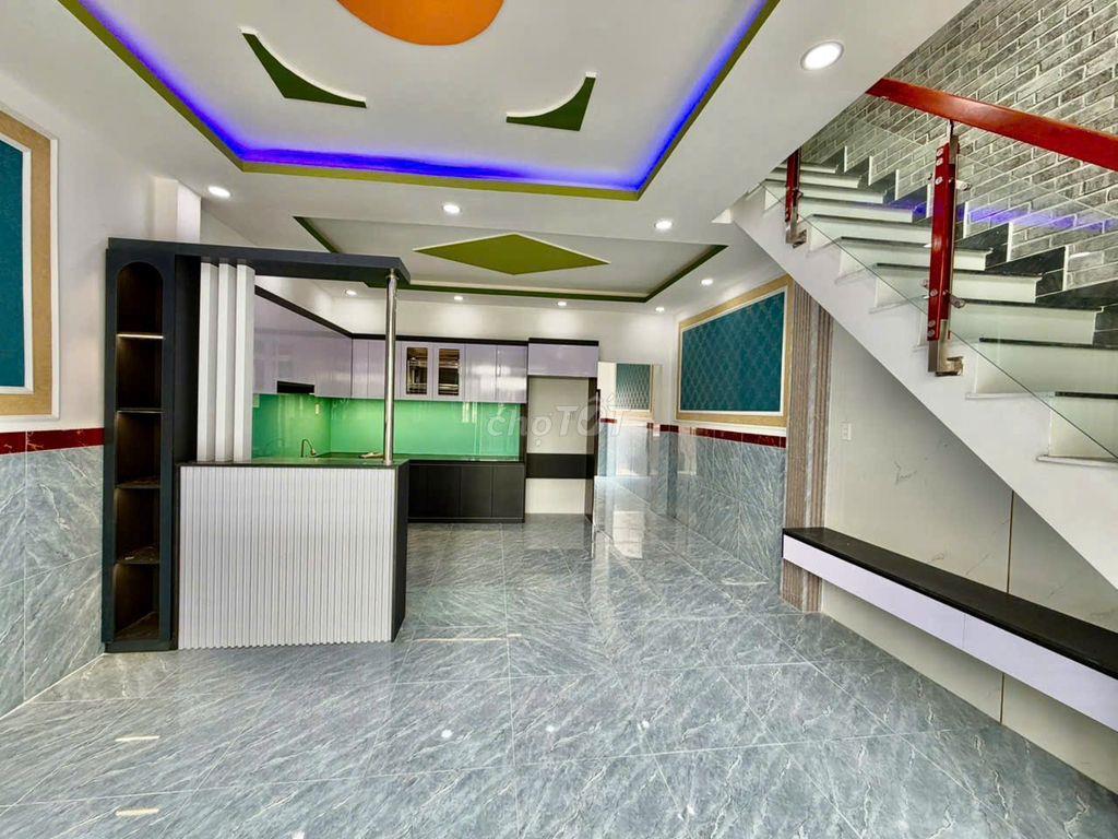 CHÍNH CHỦ CẦN BÁN NHÀ MỚI XÂY CÓ SHR 1 TRỆT 1 LẦU SAU UBND XÃ MỸ HẠNH