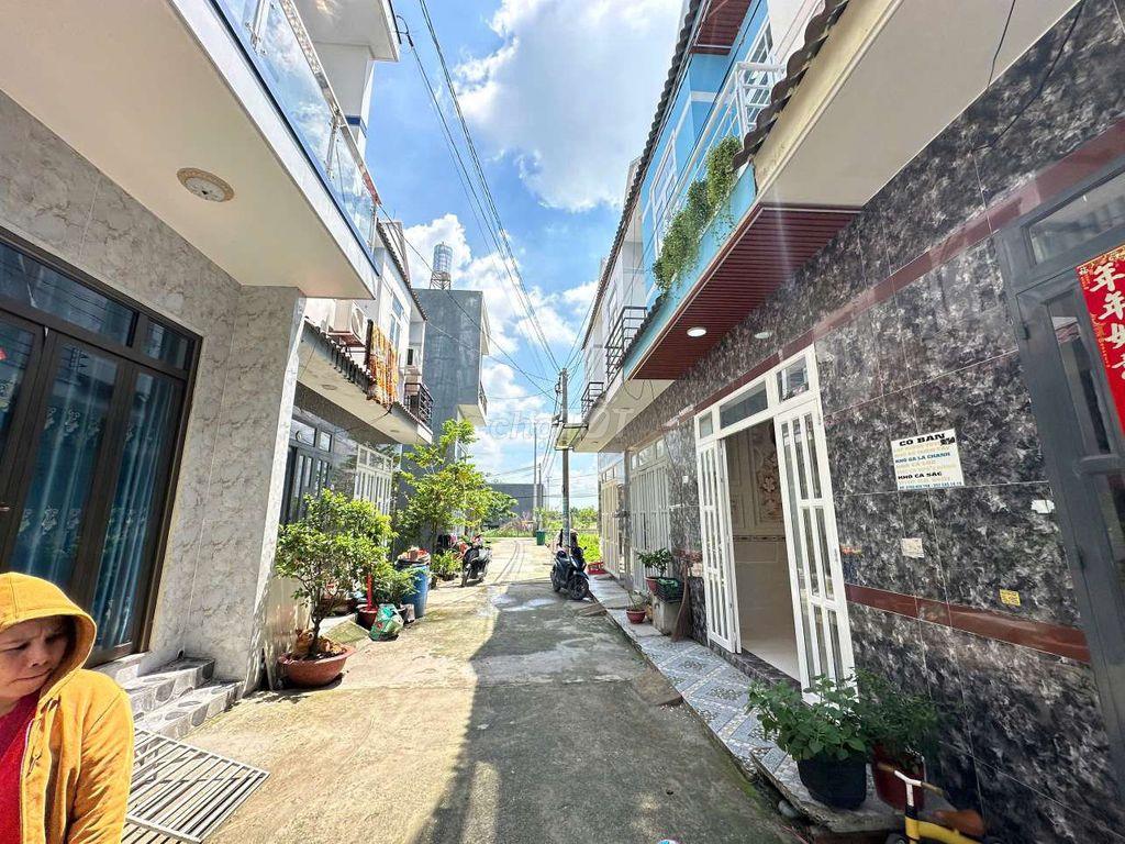 Nhà bán giá 575tr pháp. lý .chuẩn còn thương lượng