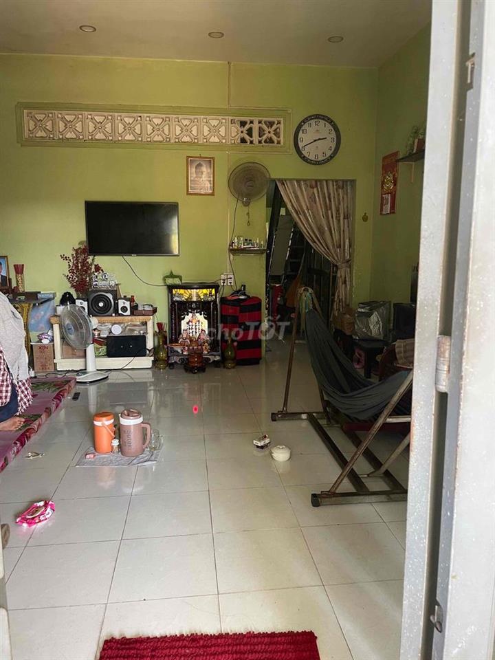 Bán nhà 1 trệt 1 lầu gần ngã 3 Mỹ Hạnh