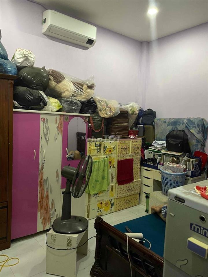 Bán nhà 1 trệt 1 lầu gần ngã 3 Mỹ Hạnh