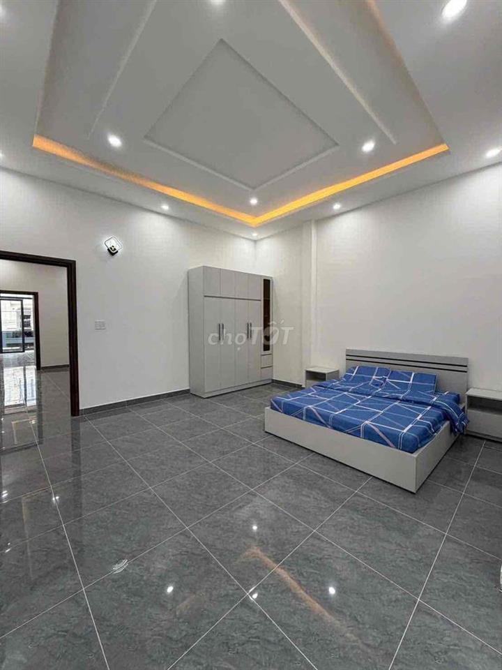 Bán nhà ngay ngã 4 Xoài Đôi. Cách Dt 826 chỉ 200m