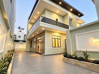 Nhà sân vườn Dt 354M. Cách đường Đinh Đức Thiện 100M