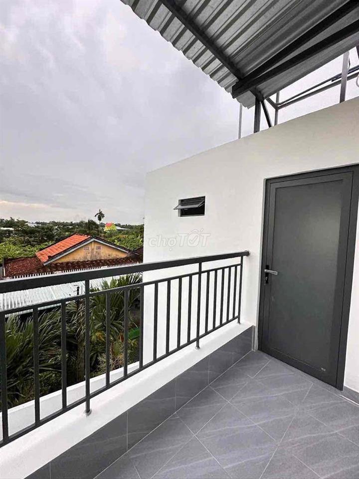 Nhà mặt tiền đường Bờ Chùa. Dt 4,5 x 28 giá chỉ 3,4tỷ