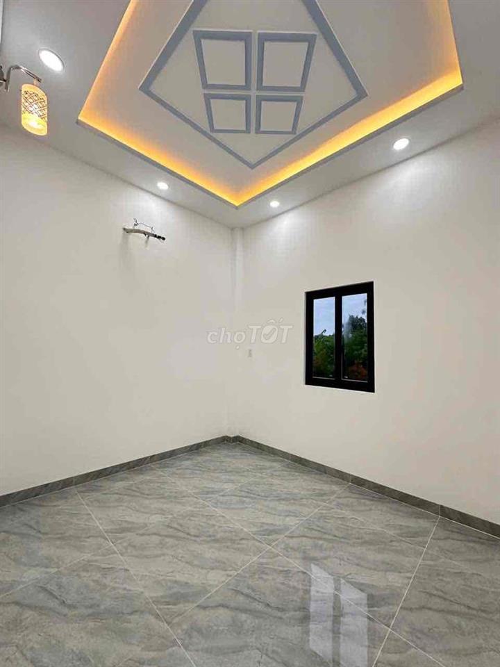 Nhà mặt tiền đường Bờ Chùa. Dt 4,5 x 28 giá chỉ 3,4tỷ