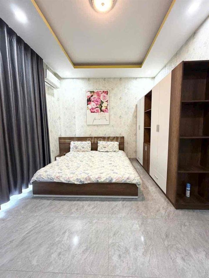 Bán nhà sát bên chợ Long Thượng. 1 trệt 2 lầu