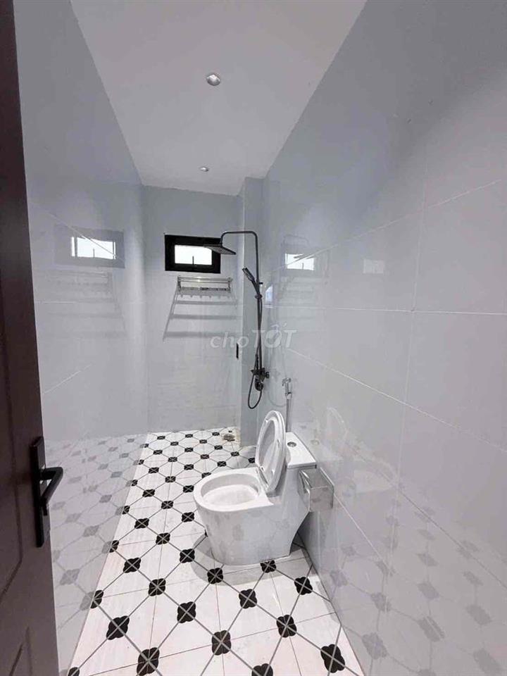 Bán villa phong cách Đông Âu bao đẹp. Dt 9.5 x 29