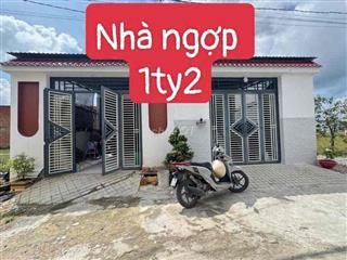 Nhà Đức Hoà Thượng sát Chutex 5x25m giá 1ty150