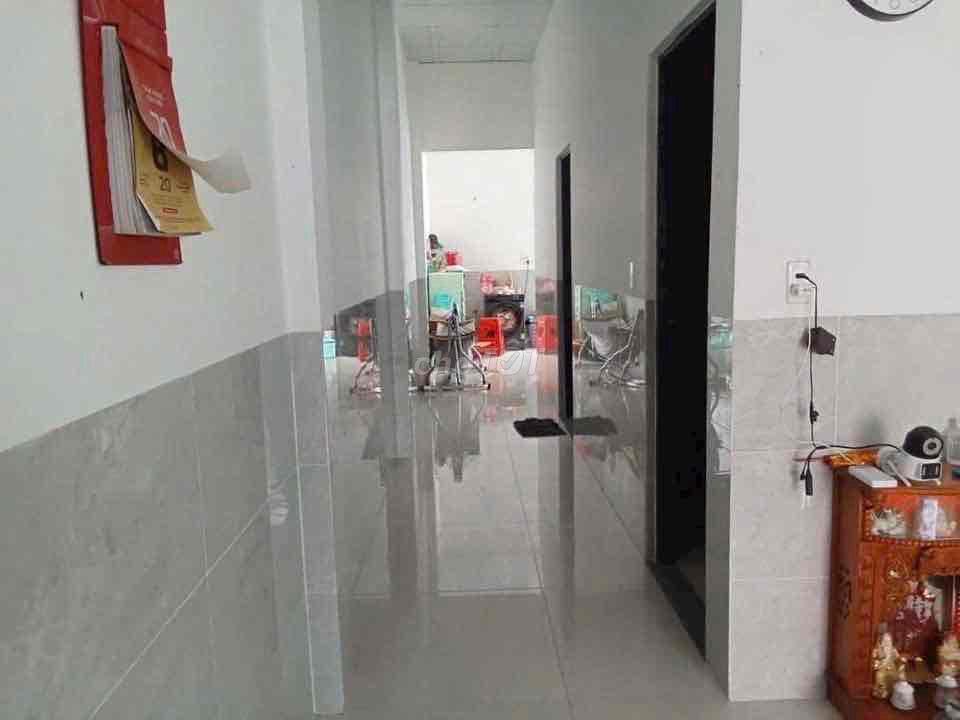 Nhà Đức Hoà Thượng sát Chutex 5x25m giá 1ty150