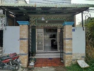 Nhà sau lưng Uỷ Ban Xã Đức Hoà Hạ 5x15,5m giá 1ty350