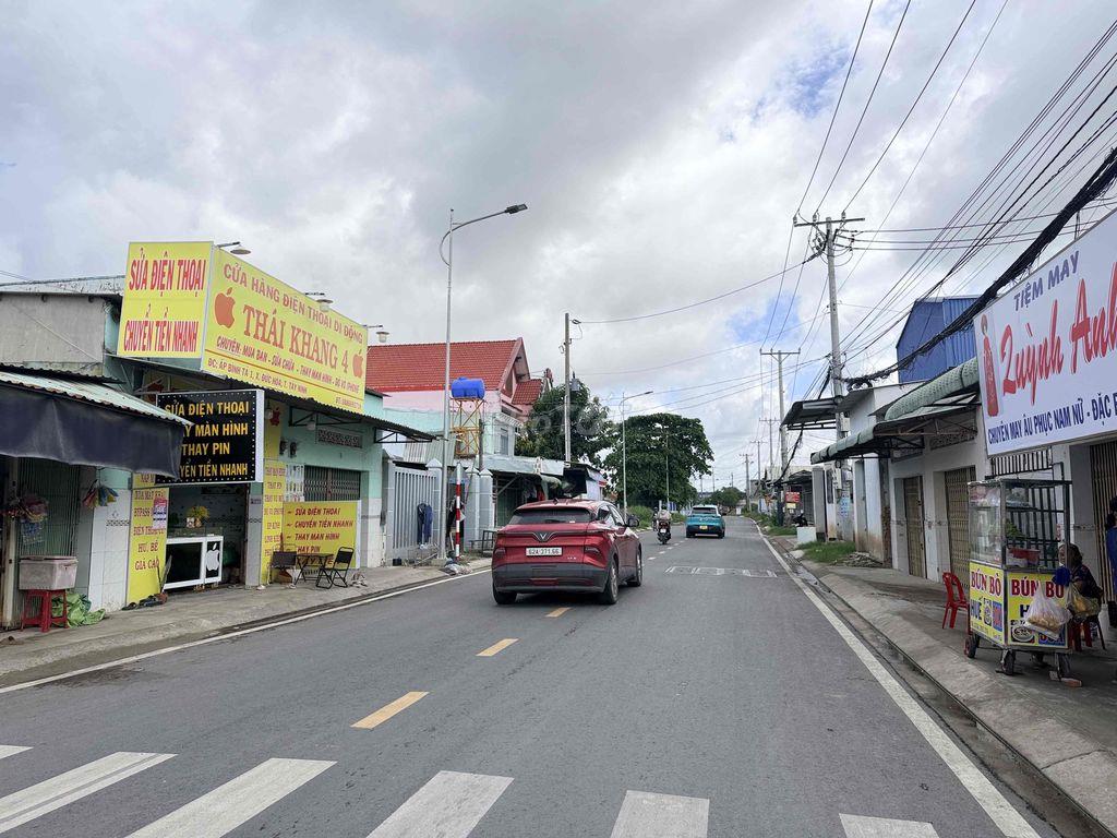 Nhà Đức Hoà Hạ sau lưng Ngân Hàng AcB giá 1ty4