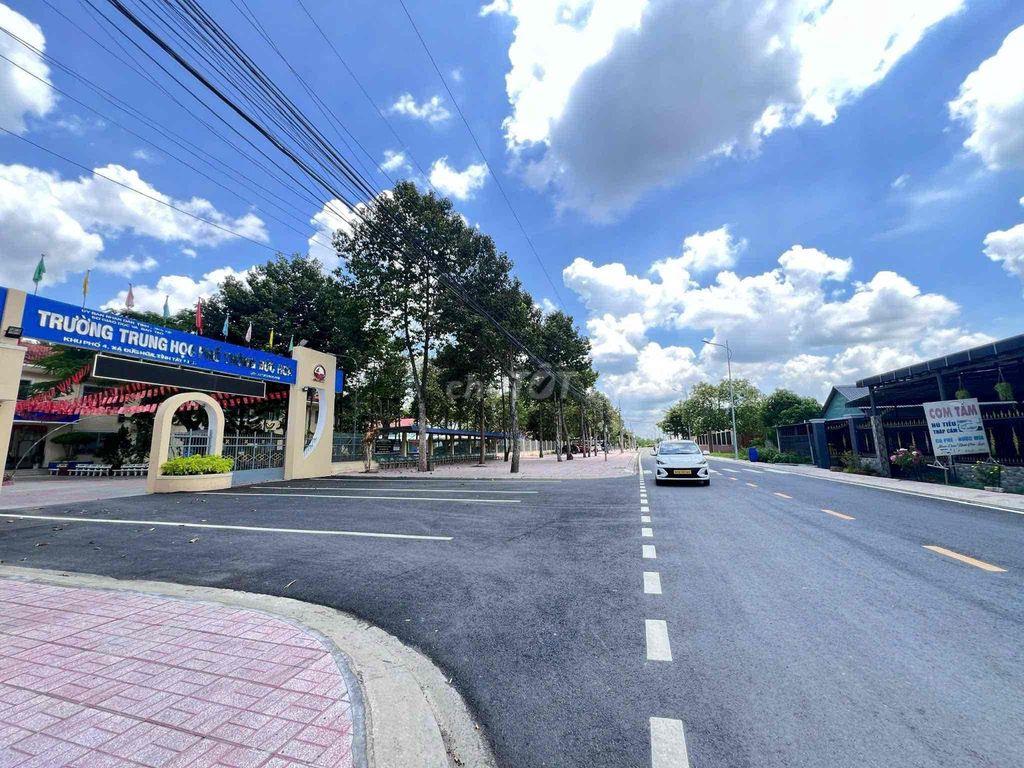 Đất Thị trấn Đức Hoà 5x20m giá 850