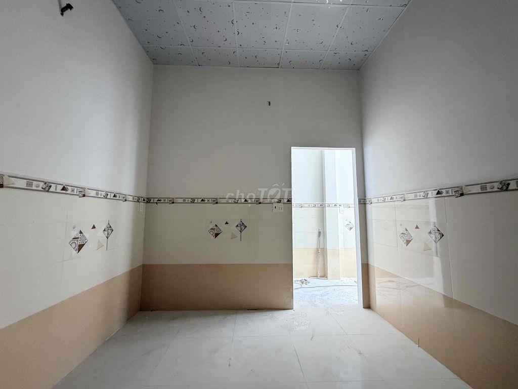 Nhà Thị Trấn Đức Hoà 5x30m giá 1ty5