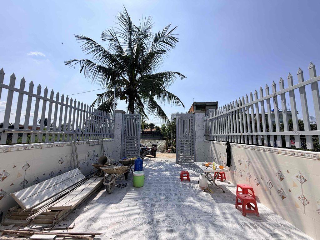 Nhà Thị Trấn Đức Hoà 5x30m giá 1ty5