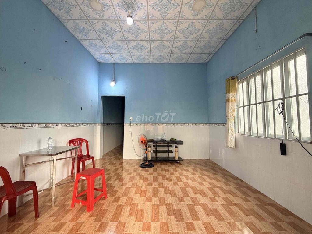 Nhà Đức Hoà Đông 4x20m nở hậu 4,5m giá 1ty050