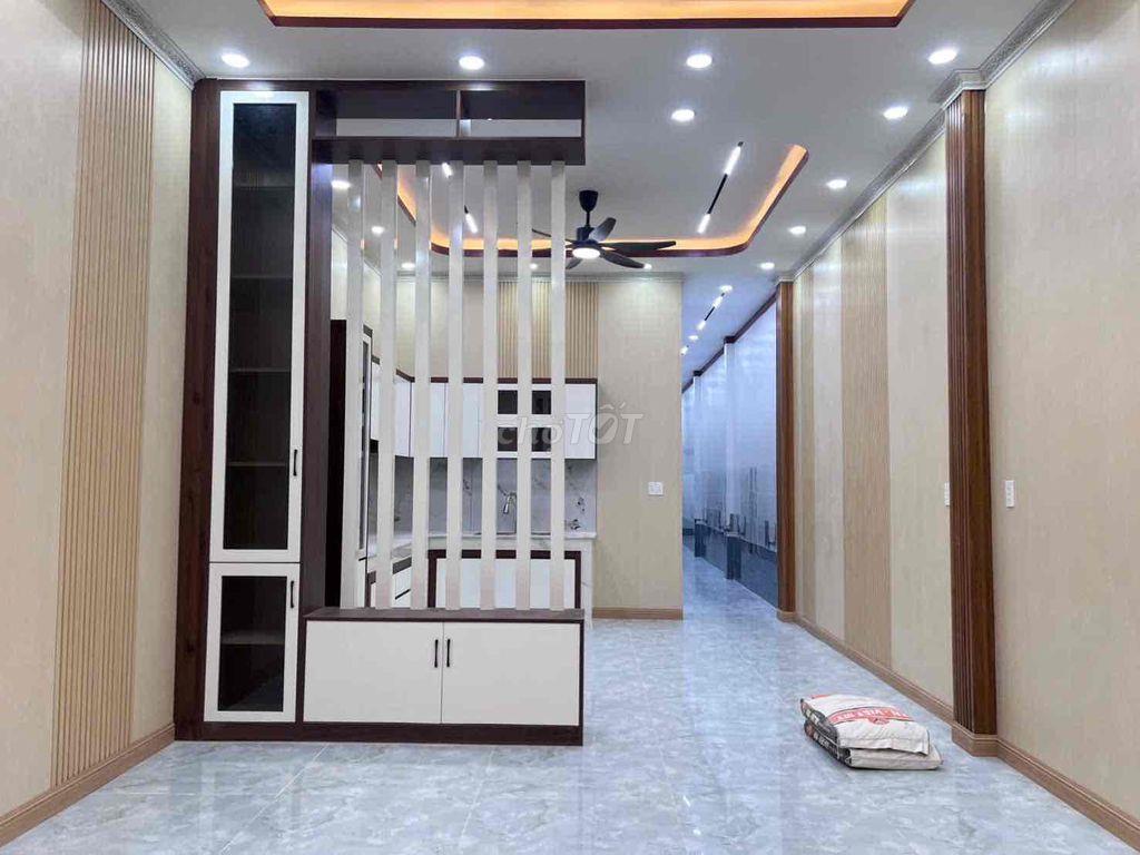Nhà Đức Hoà Hạ Sát Kcn Tân Đức 3 phòng ngủ giá 1ty790