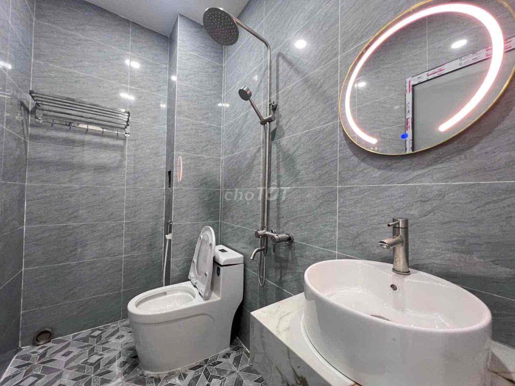 Nhà Đức Hoà Hạ Sát Kcn Tân Đức 3 phòng ngủ giá 1ty790