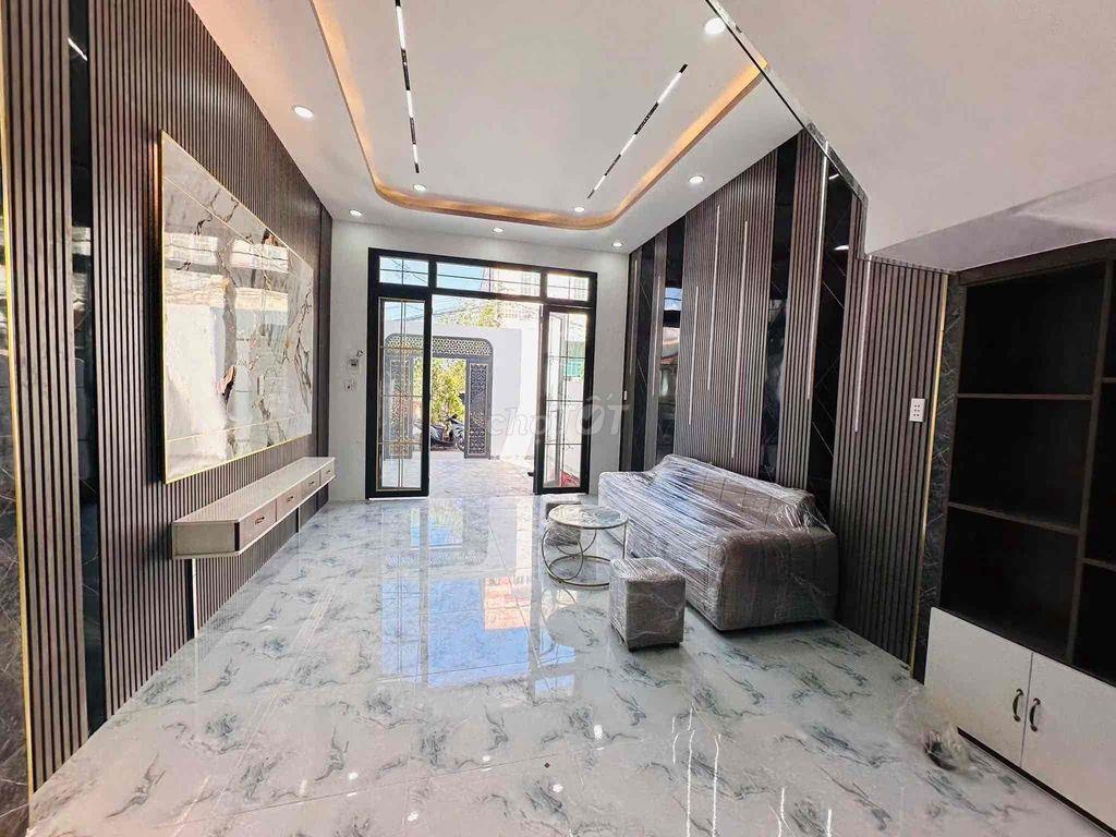 NHÀ MỚI XÂY - NGÃ 3 TÂN KIM - CẦN GIUỘC - LONG AN