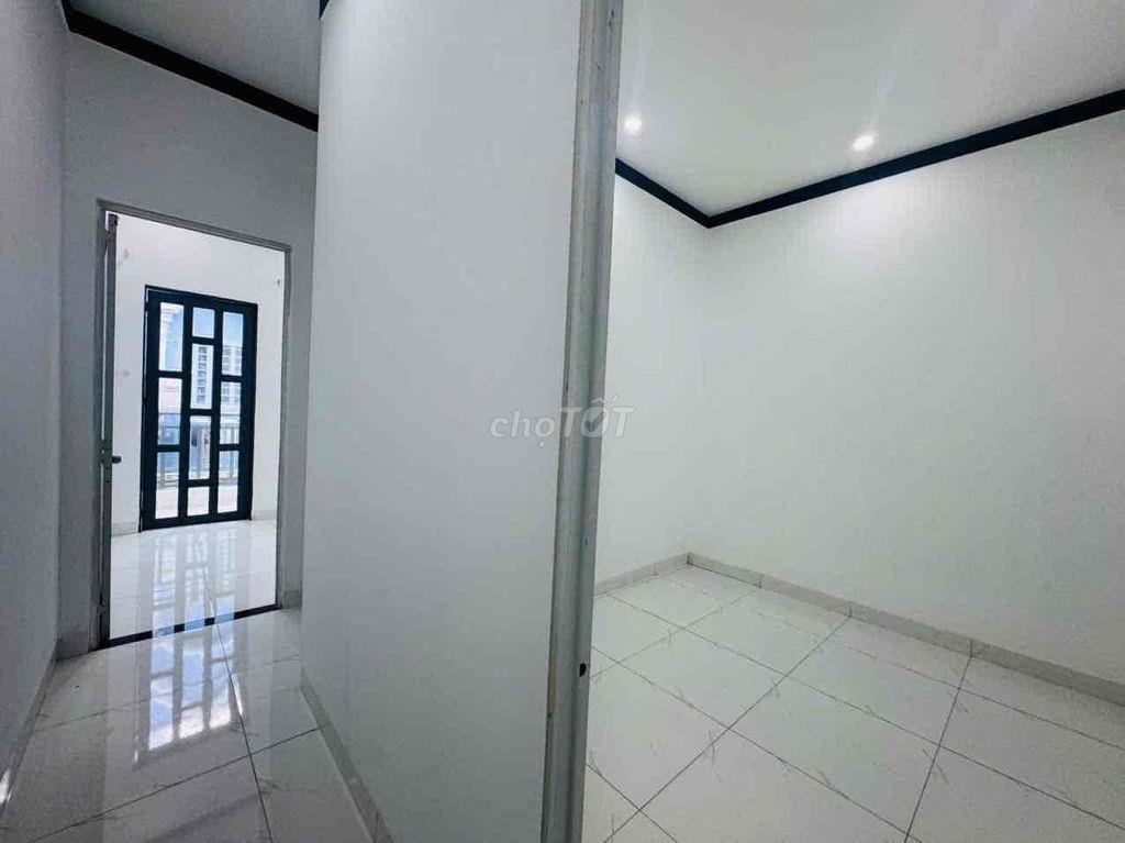 nhà cách giáo xứ 200 m