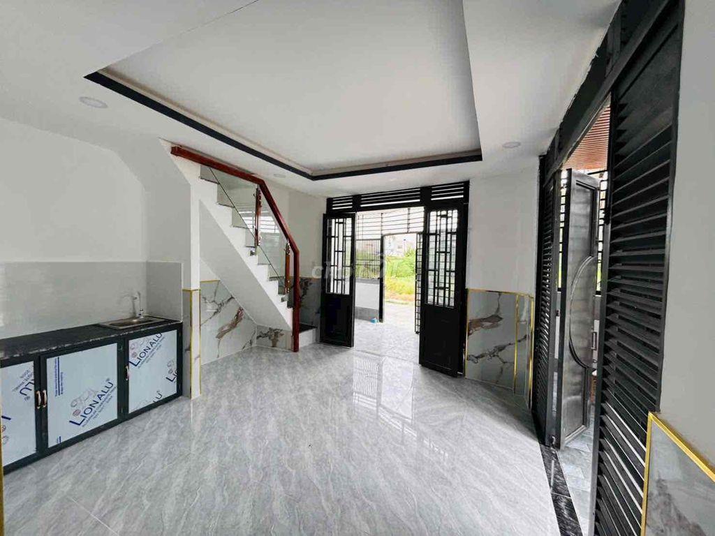 nhà mặt tiền kinh doanh buôn bán được