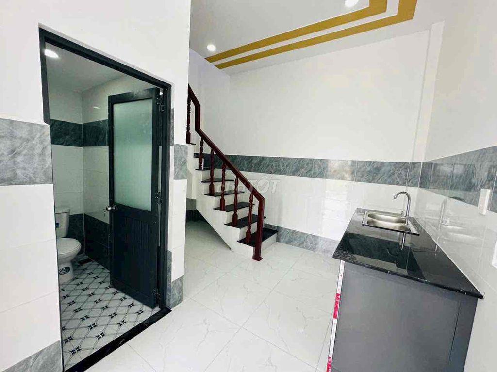 nhà mặt tiền kinh doanh buôn bán được