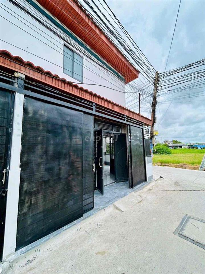nhà mặt tiền kinh doanh buôn bán được