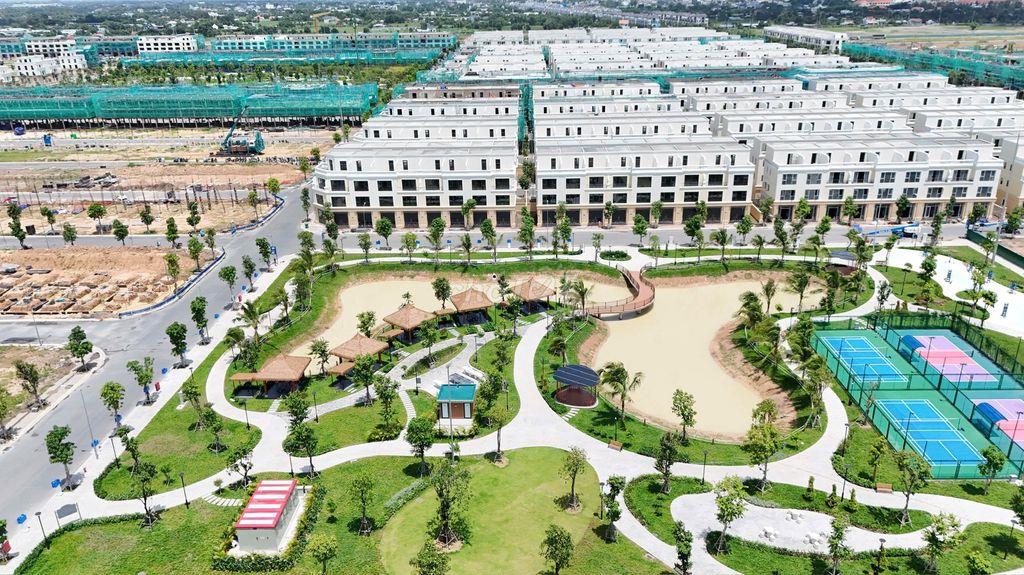 Vốn chỉ 1,8 tỷ sở hữu căn liền kề cạnh trục chính Vinhomes Green City