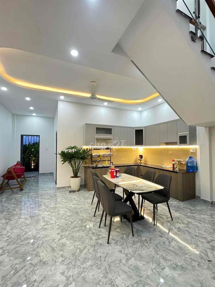bán gấp nhà ko ở
