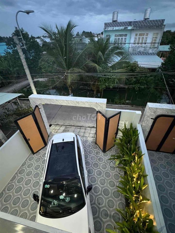 bán gấp nhà ko ở