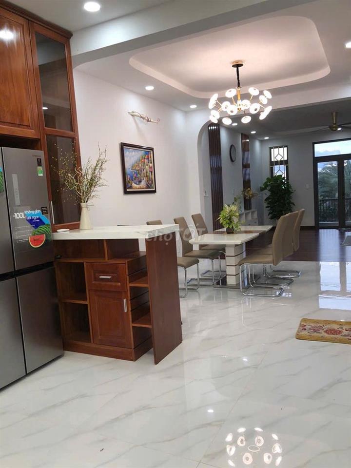 Mặt tiền đại lộ dự án the sol city đối diện chợ Hưng Long Bình Chánh