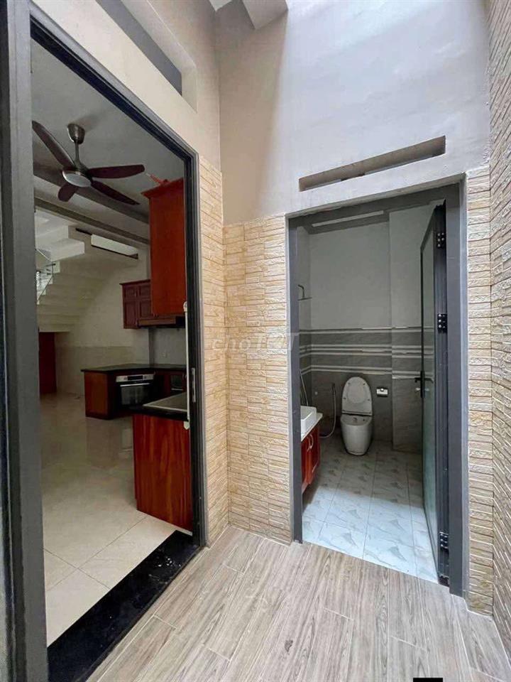 Nhà Đối Diện Trường Mẫu Giáo Tân Kim - KDC Đặng Huỳnh.