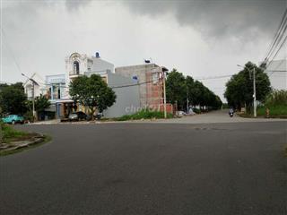 Nhà. lâu, KDC Đặng Huỳnh, TT. Cần Giuộc, giáp TP.HCM.