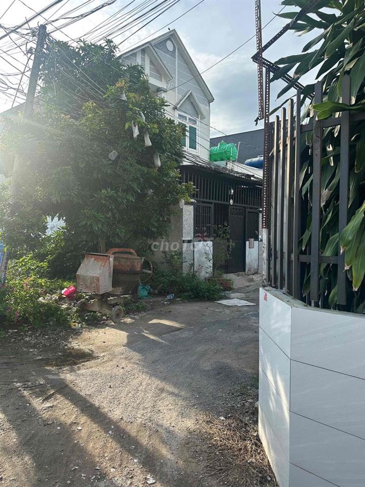 Cần Bán Gấp Nhà 1 Trệt, 1 Lầu, CC SHR đang sử dụng, Hẻm xe hơi