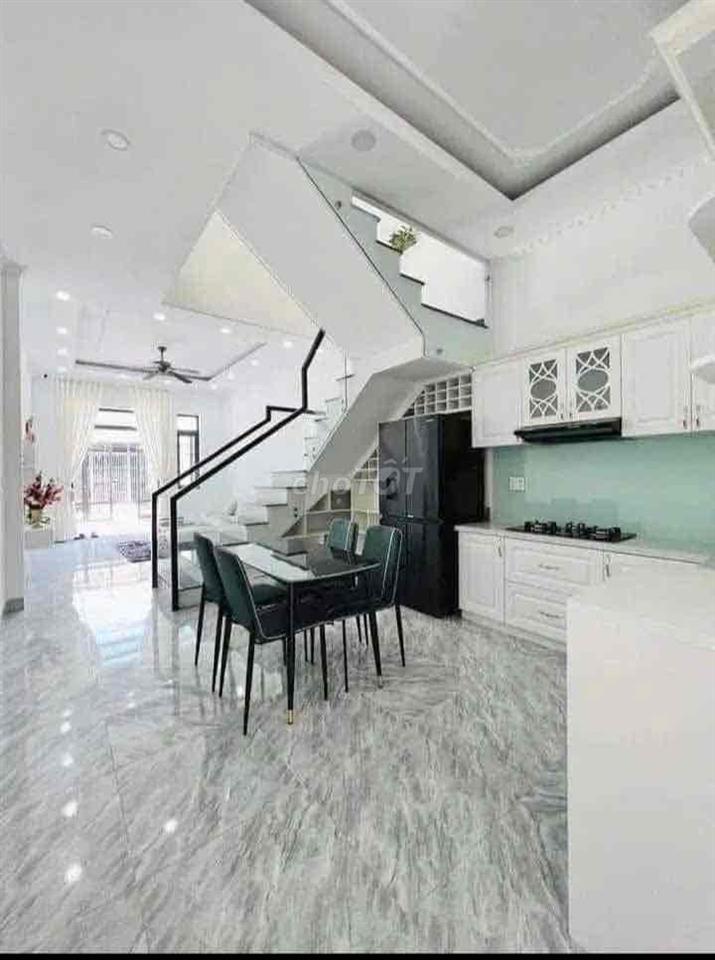 BÁN NHÀ ĐƯỜNG TL826