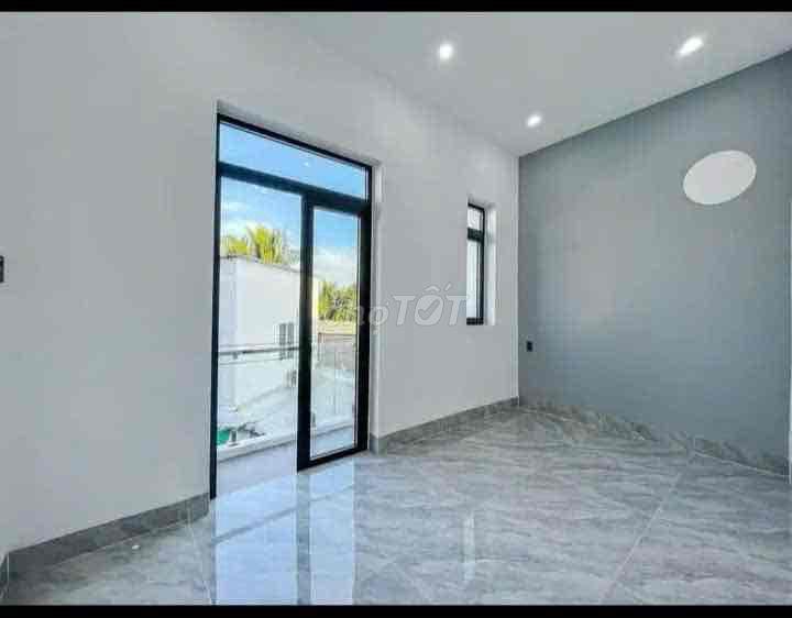 BÁN NHÀ ĐƯỜNG TL826