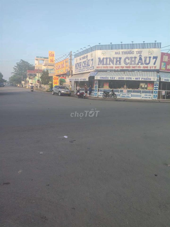 Đất nền cao ráo  