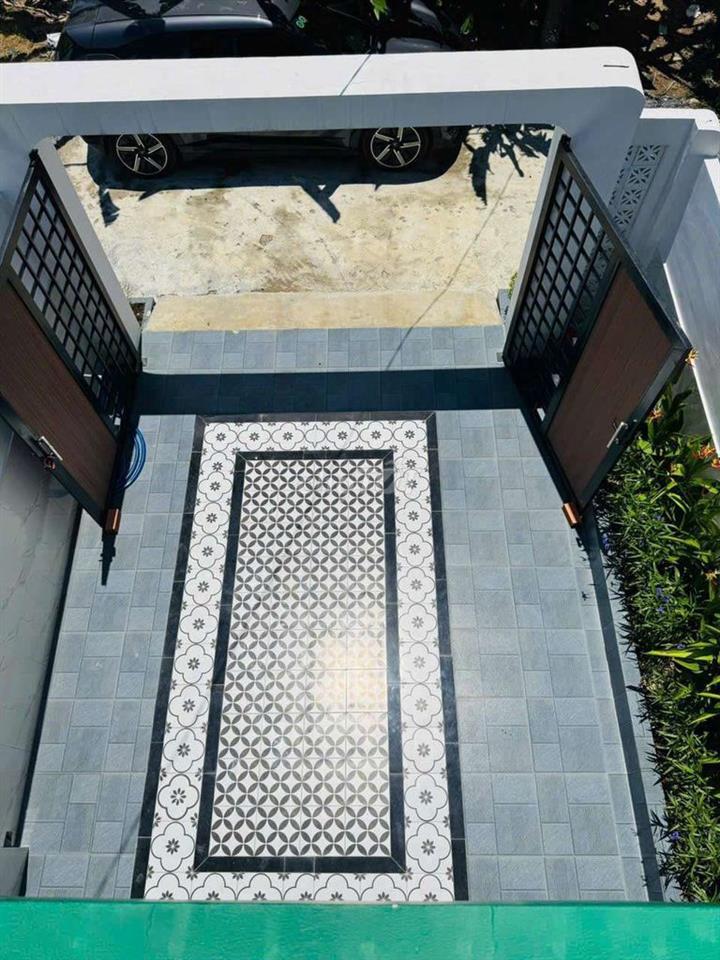 Nhà mới xây dọn vô ở ngay gần chợ Mỹ Hạnh Nam-SHR