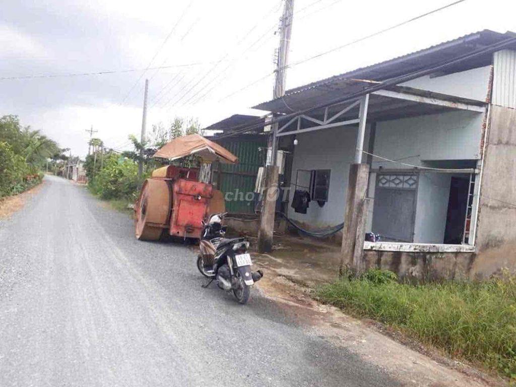 Cần bán nha đường long khánh. Phước lý. Tây Ninh  DT : 7x26.5m = 158m2